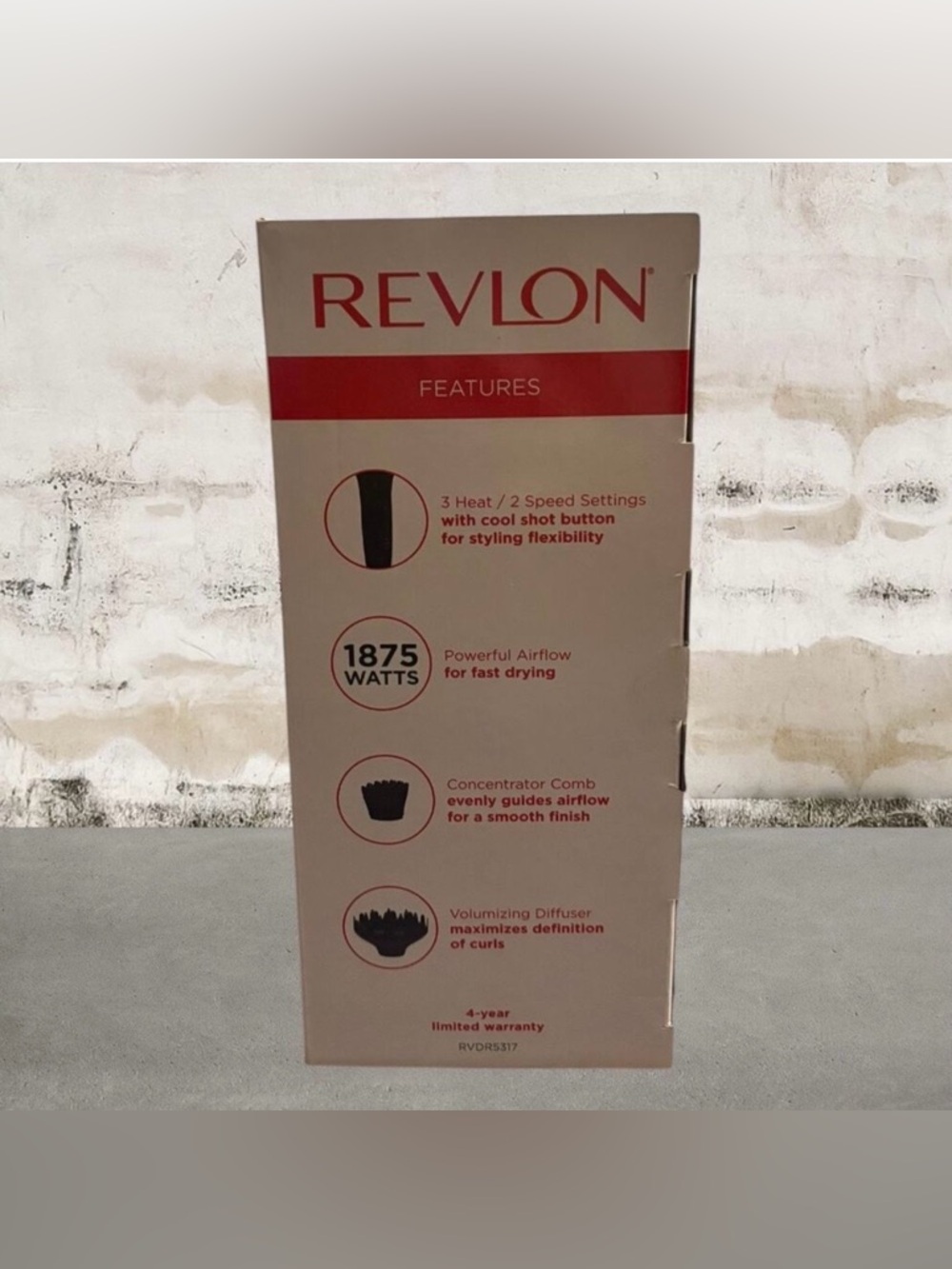 Revlon Smoothstay Coconut Oil-Infused Hair Dryer, never have another frizzy day - Picture 4 of 7